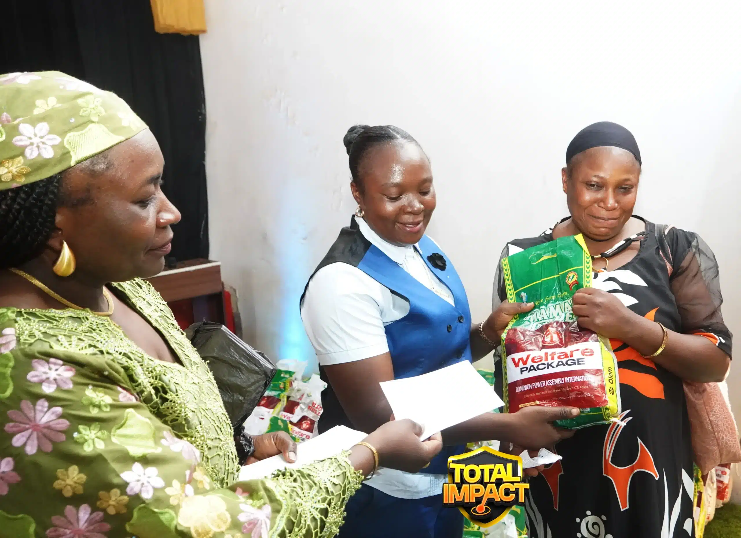 welfare package with cash8845